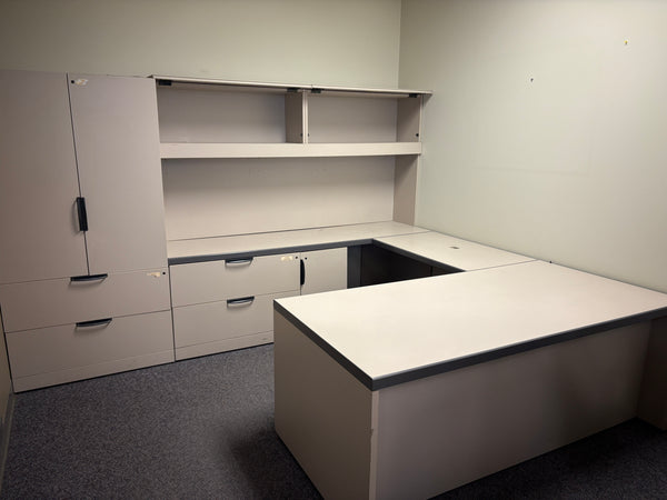 Office Desks/Work Station/Cubical